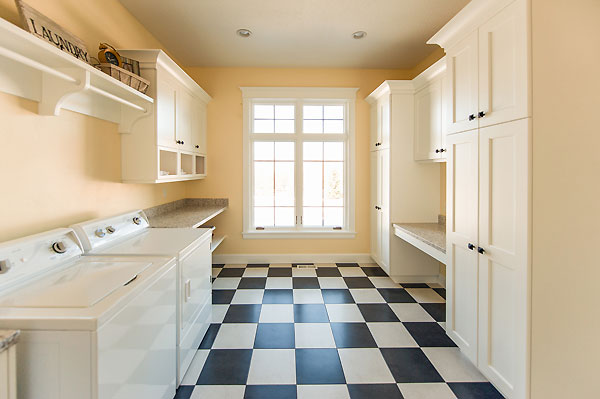 Coeur d'Alene - Laundry Room Organization